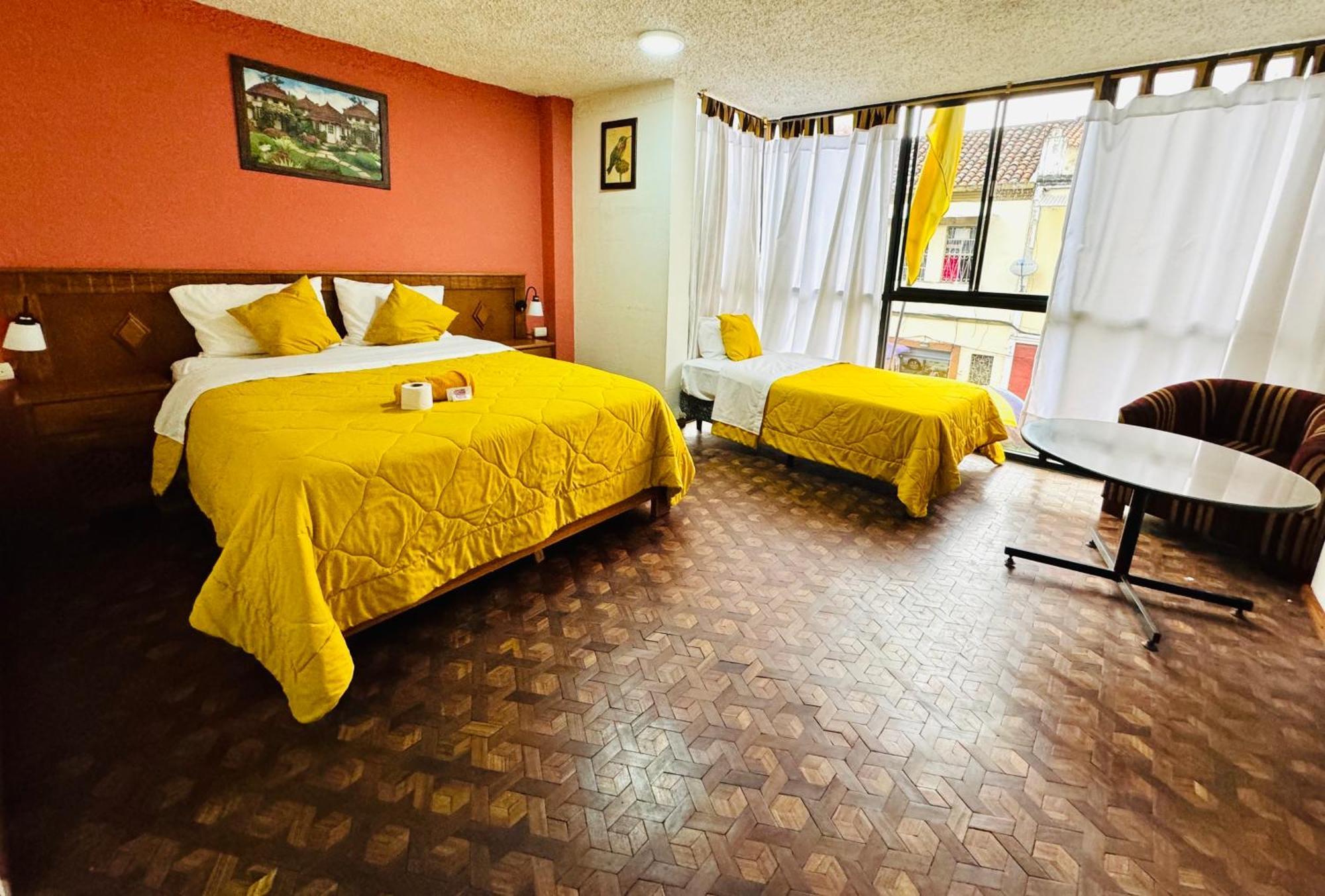 Hotel Las Americas Cuenca Bagian luar foto
